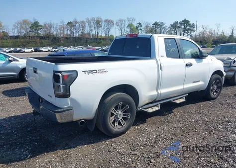 2011 Toyota Tundra Grade 4.6L V8 из США, поврежденный, VIN 5TFRM5F17BX026811
